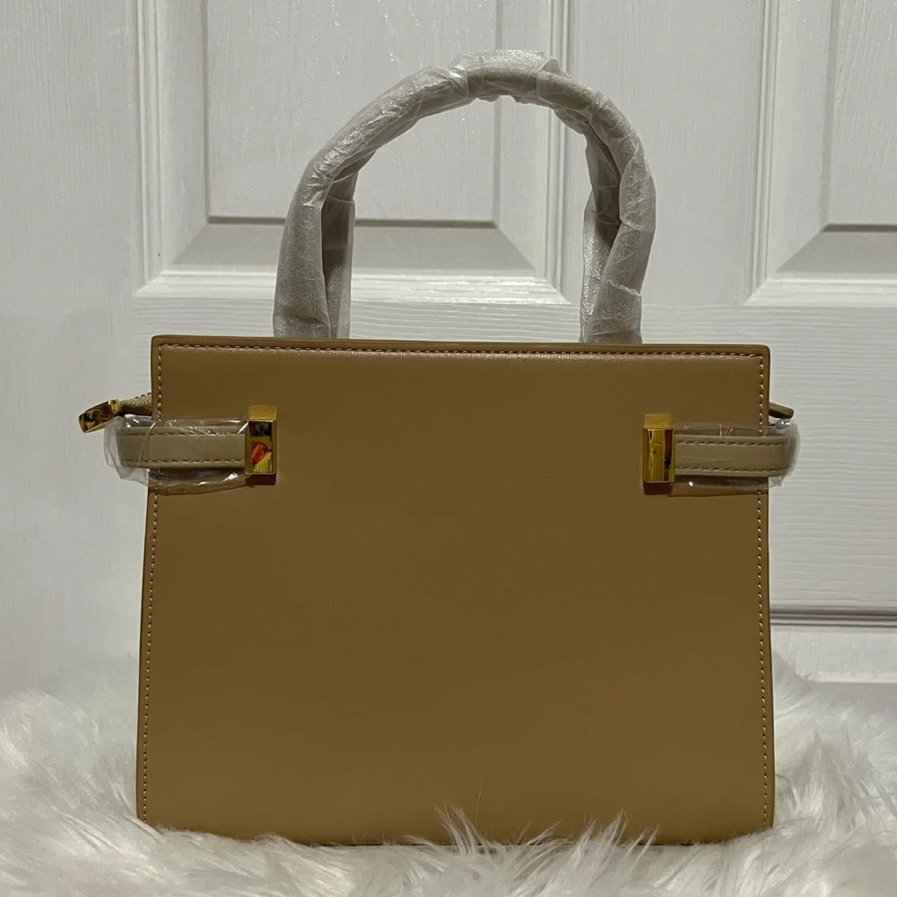 💗 *NEW* Tan Satchel Hand Bag‎